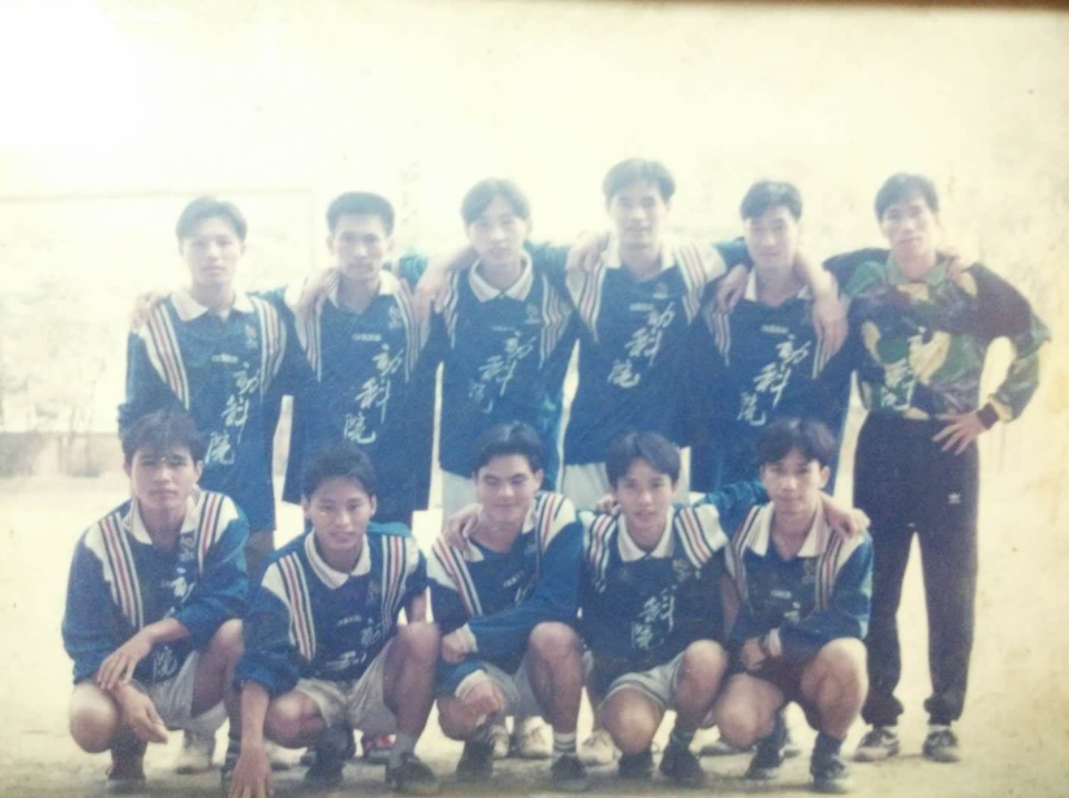 动科院1997年第一届广西大学足球联赛男子足球队主力队员 动科学院