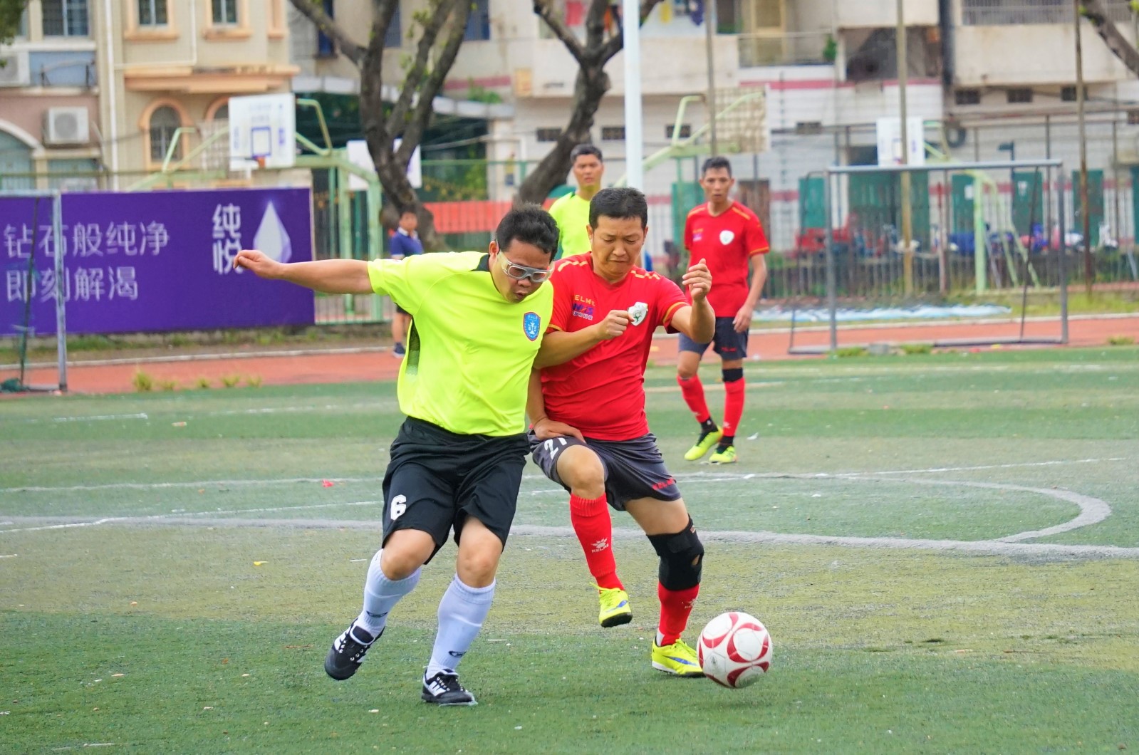 法学院（绿）VS 计电学院